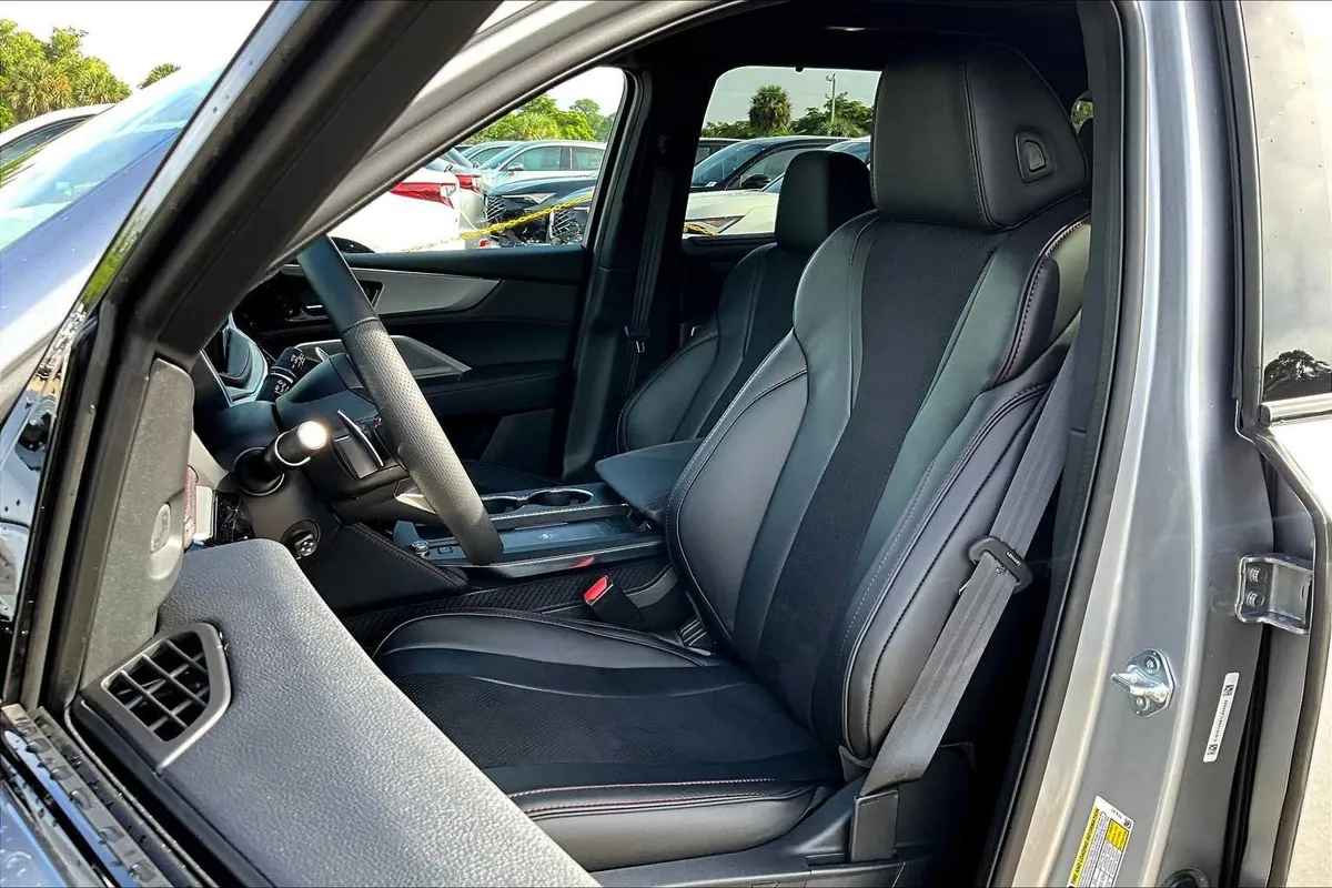 2026 Acura MDX w/A-Spec Package thumbnail 9