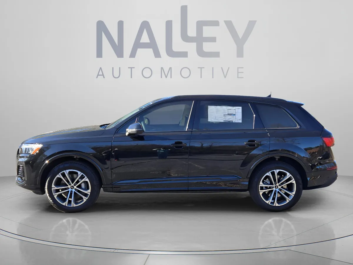 2026 Audi Q7 Premium thumbnail 4