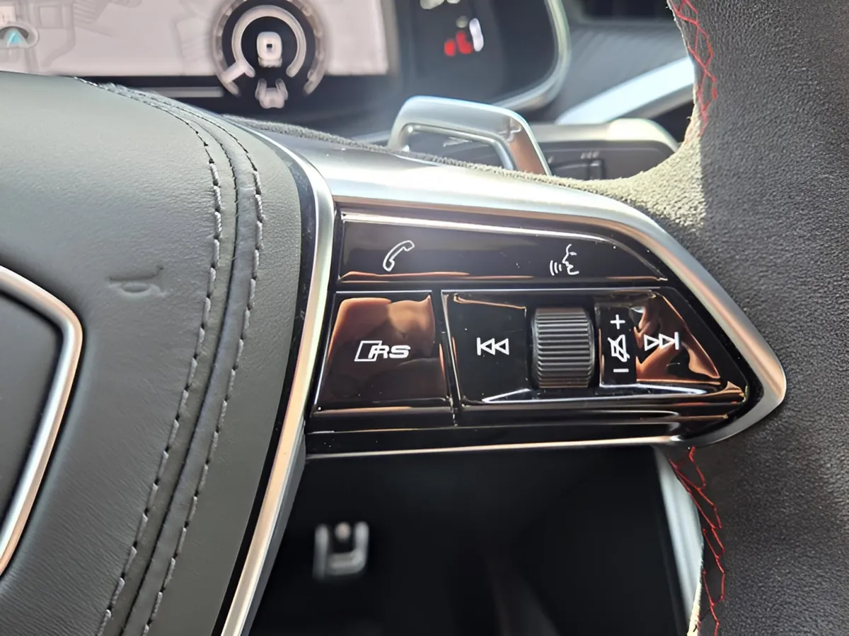 2026 Audi RS 7 4.0T performance thumbnail 39