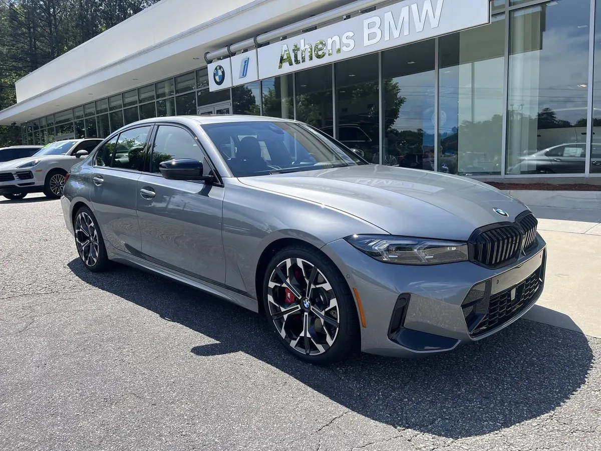2026 BMW 330i thumbnail 2