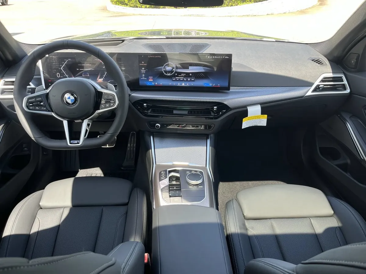 2026 BMW 330i thumbnail 26
