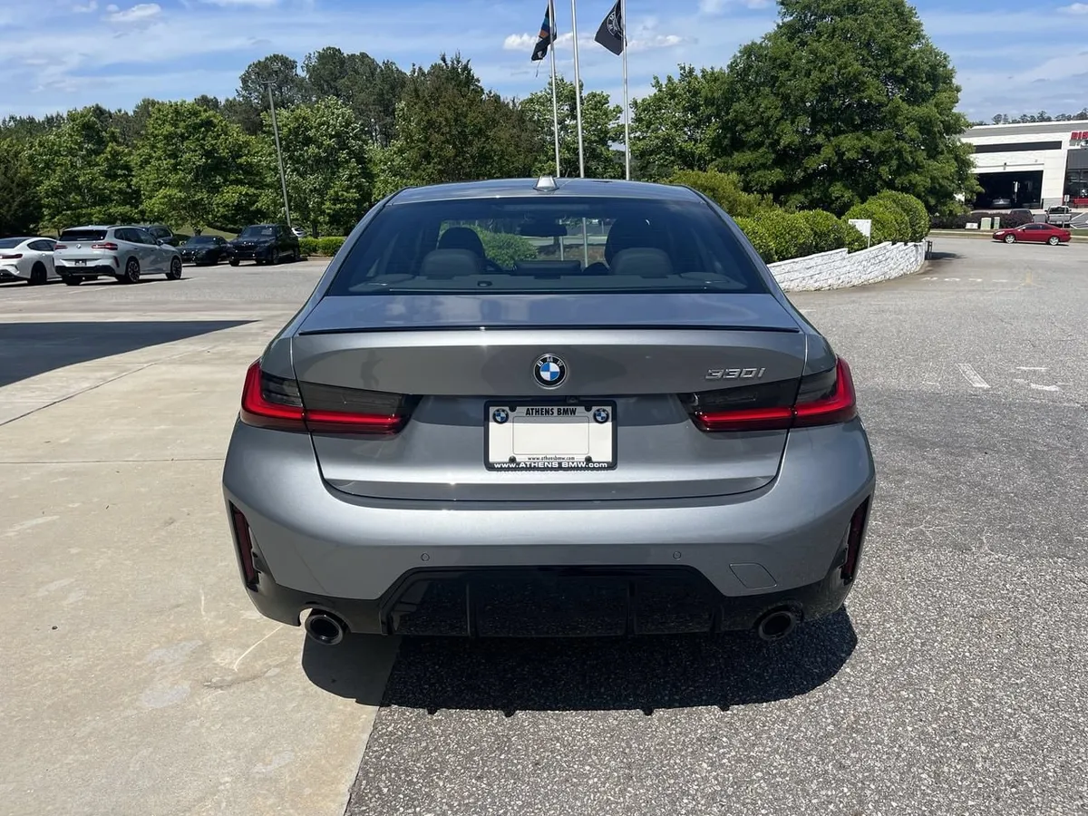 2026 BMW 330i thumbnail 7