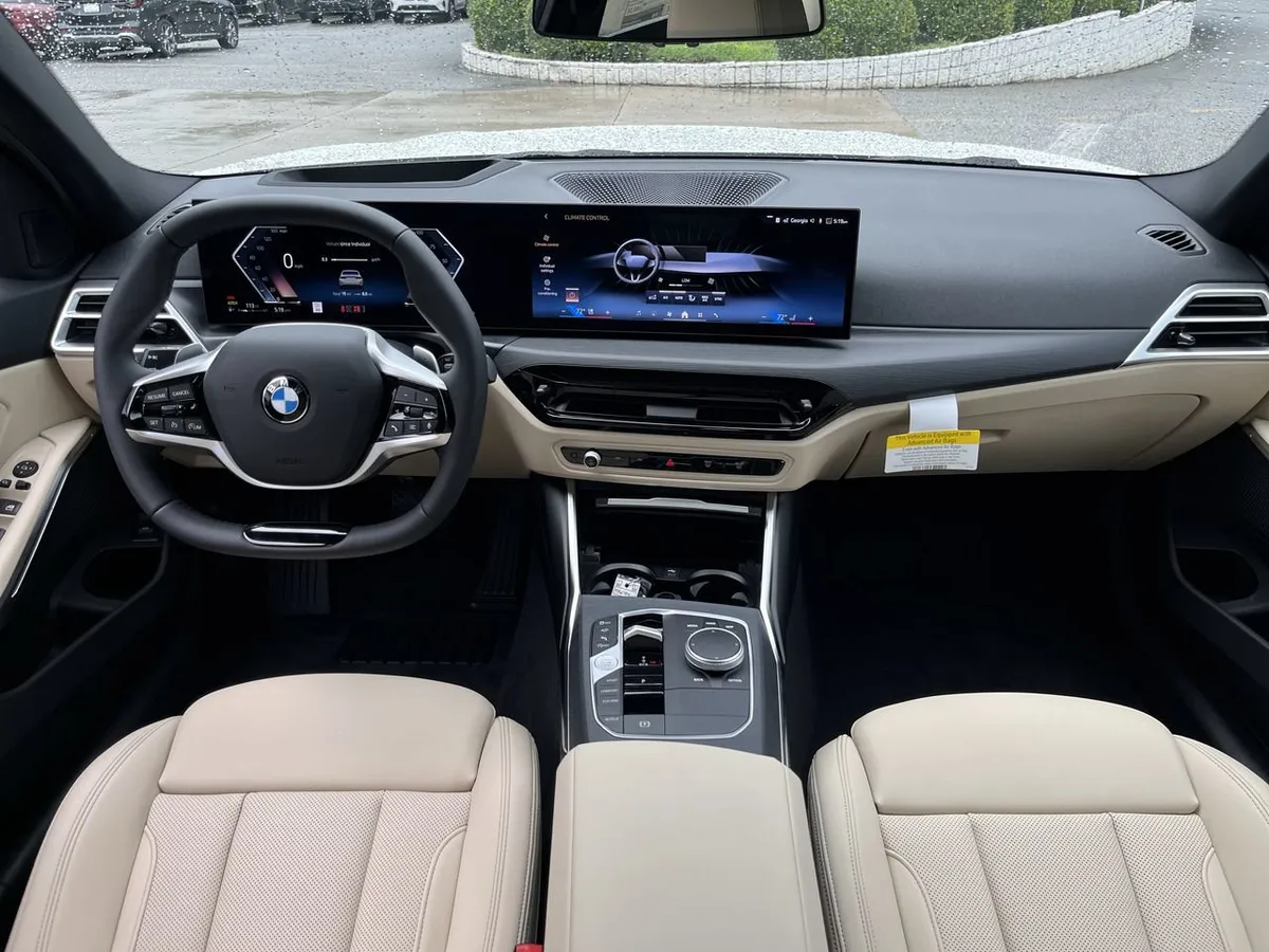 2026 BMW 330i thumbnail 25