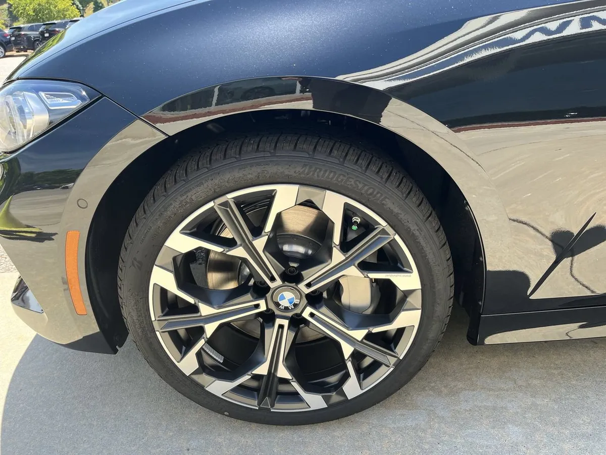 2026 BMW 330i xDrive thumbnail 13