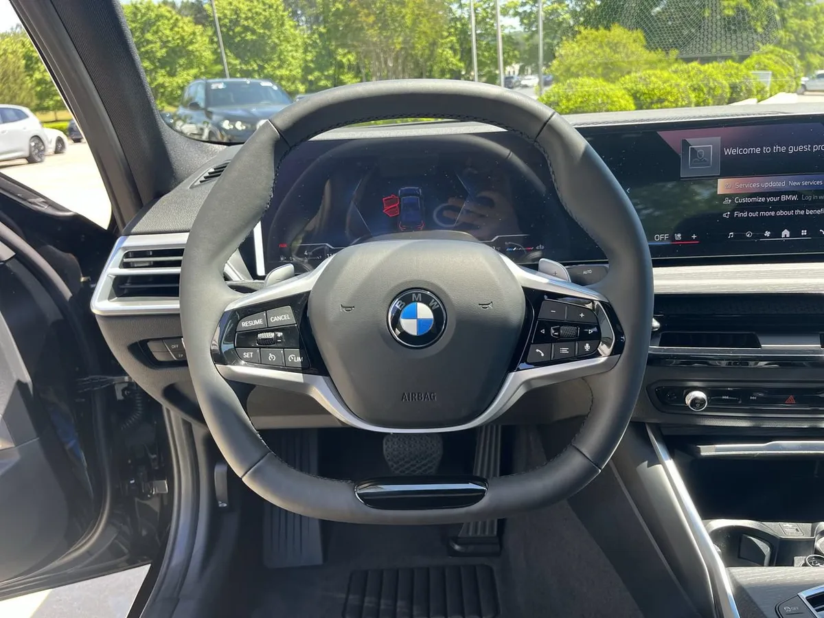 2026 BMW 330i xDrive thumbnail 18