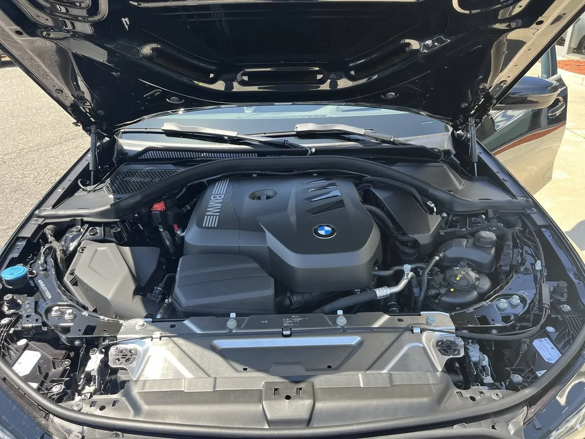 2026 BMW 330i xDrive thumbnail 36