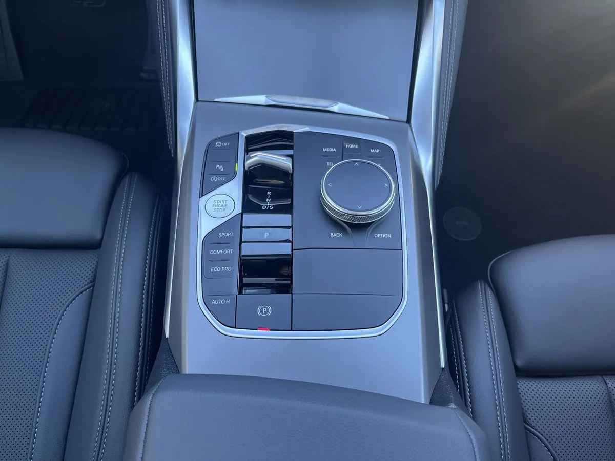 2026 BMW 430i thumbnail 25