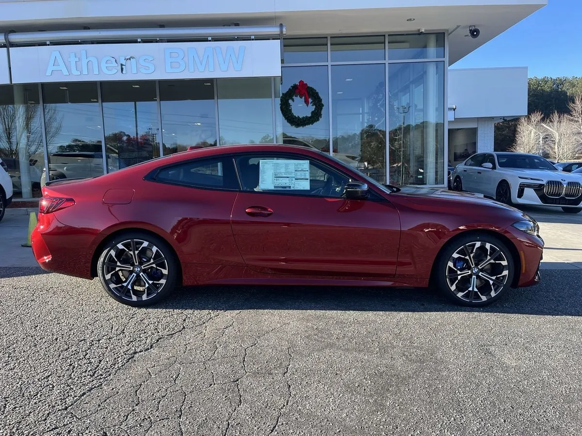 2026 BMW 430i thumbnail 9
