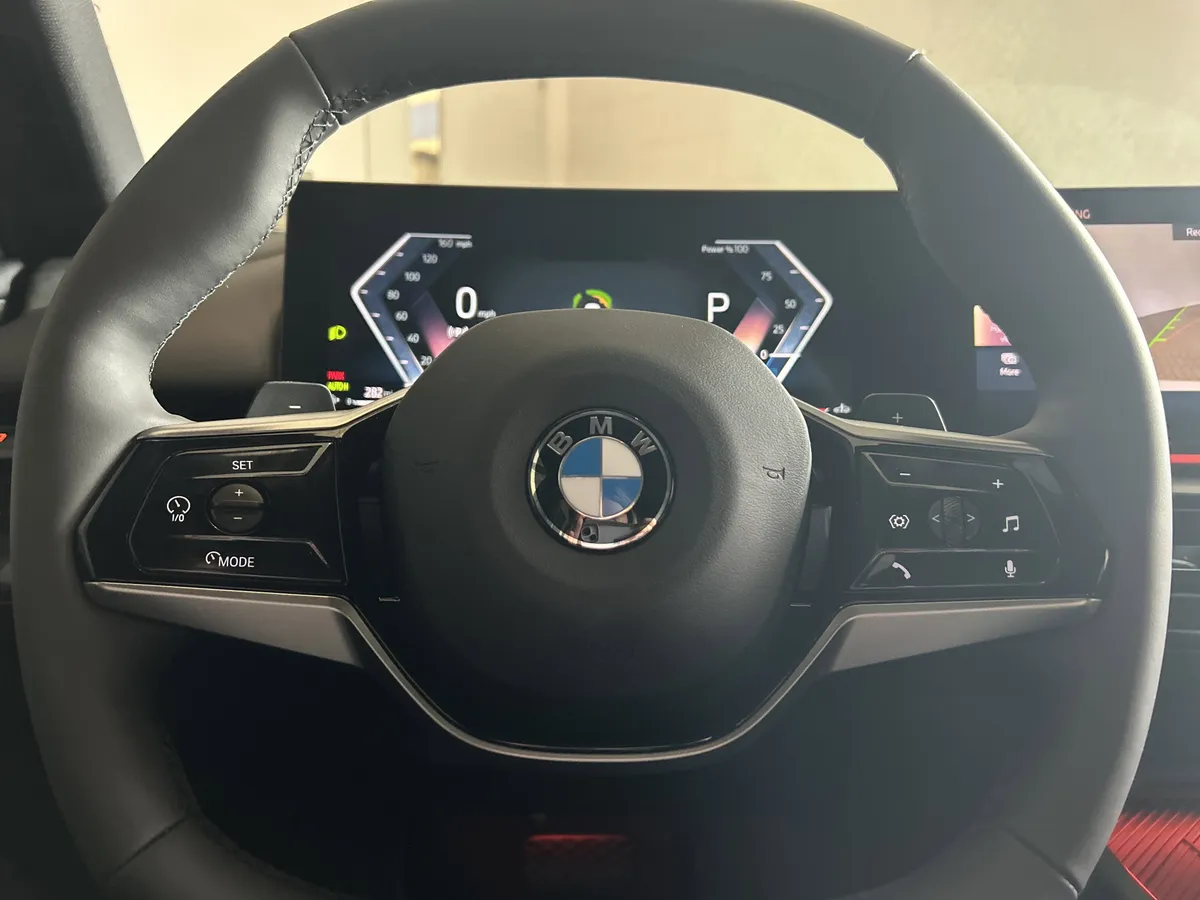 2026 BMW 5 Series 530i thumbnail 16
