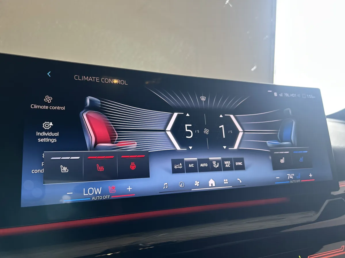 2026 BMW 5 Series 530i thumbnail 24