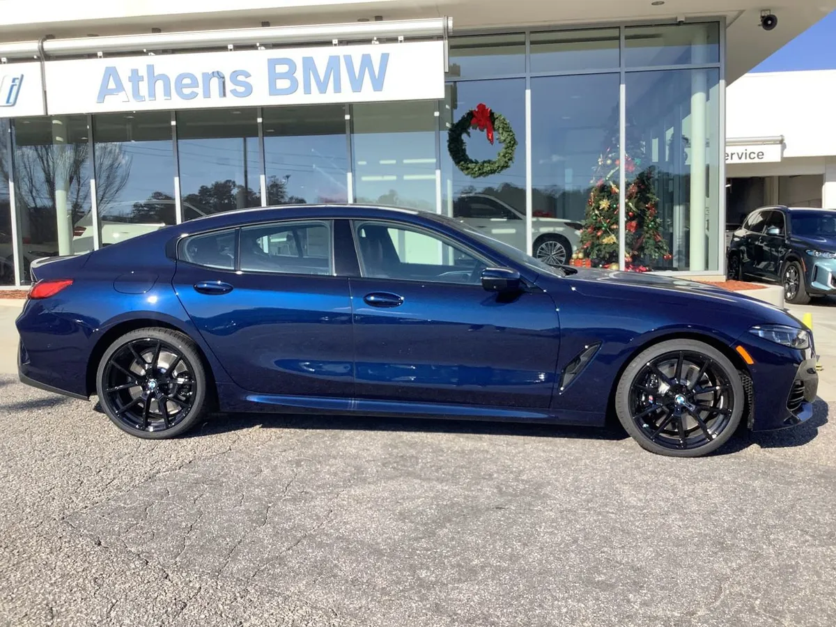 2026 BMW 840i xDrive thumbnail 9