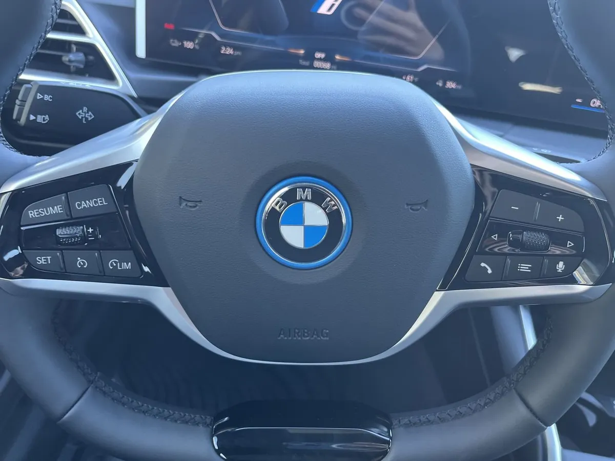 2026 BMW i4 eDrive40 thumbnail 20