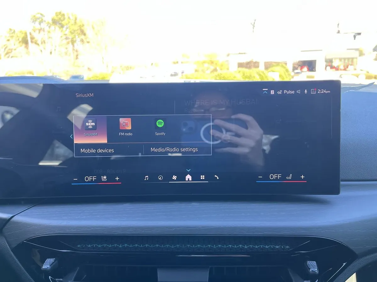 2026 BMW i4 eDrive40 thumbnail 22
