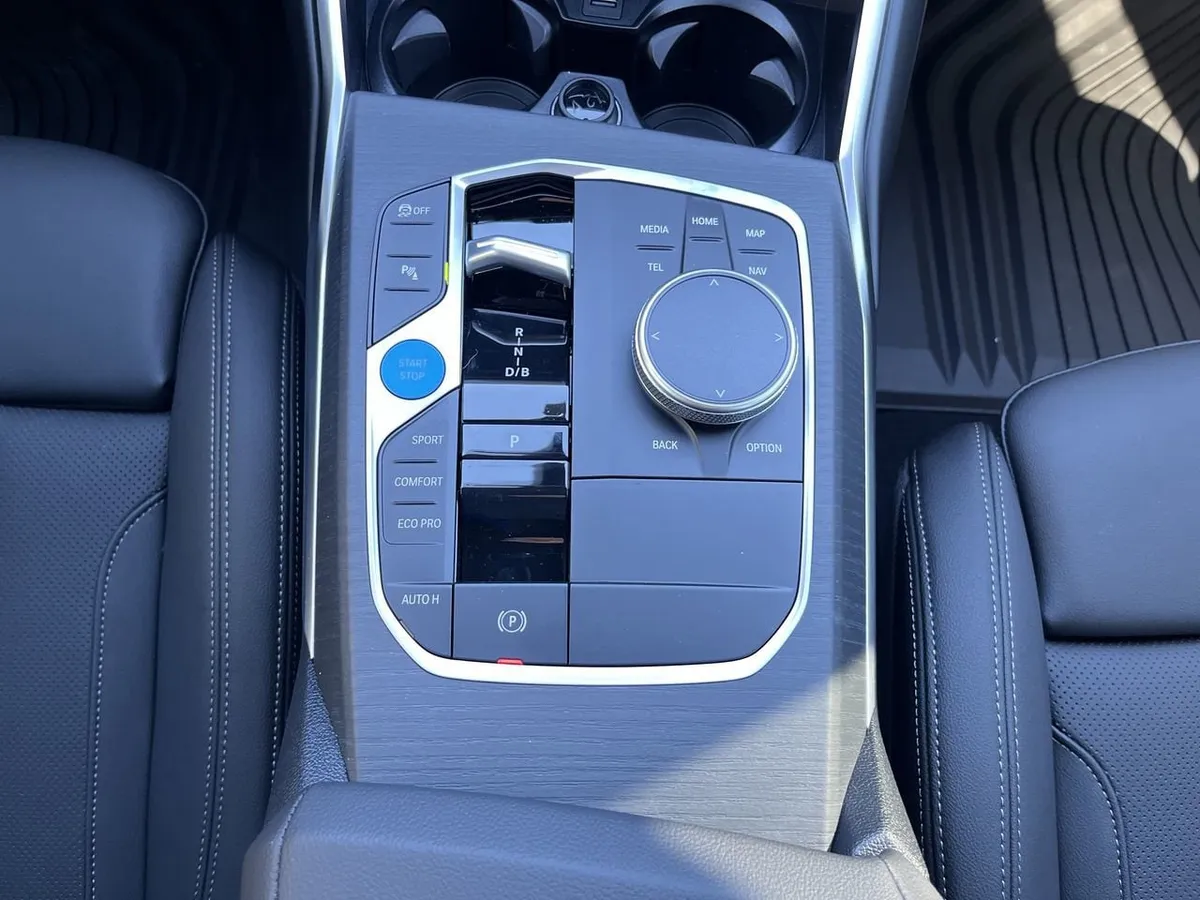 2026 BMW i4 eDrive40 thumbnail 26