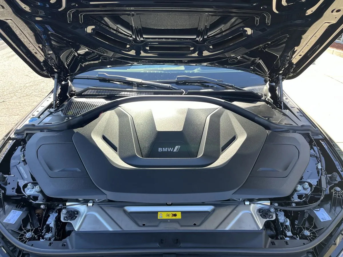 2026 BMW i4 eDrive40 thumbnail 38
