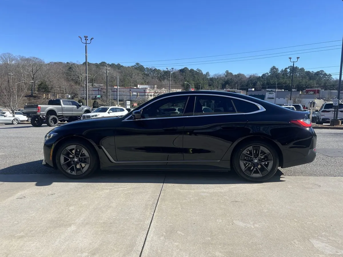 2026 BMW i4 eDrive40 thumbnail 5