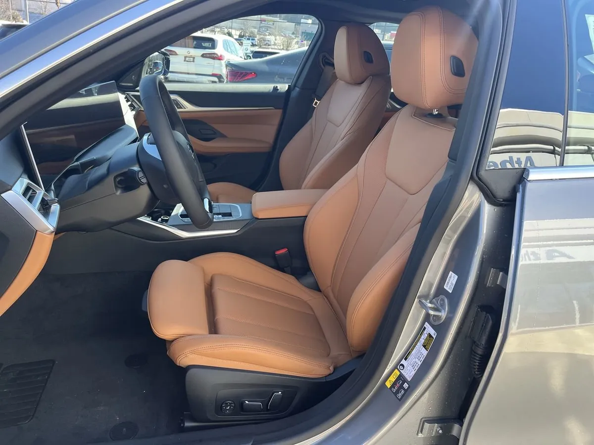 2026 BMW i4 eDrive40 thumbnail 14
