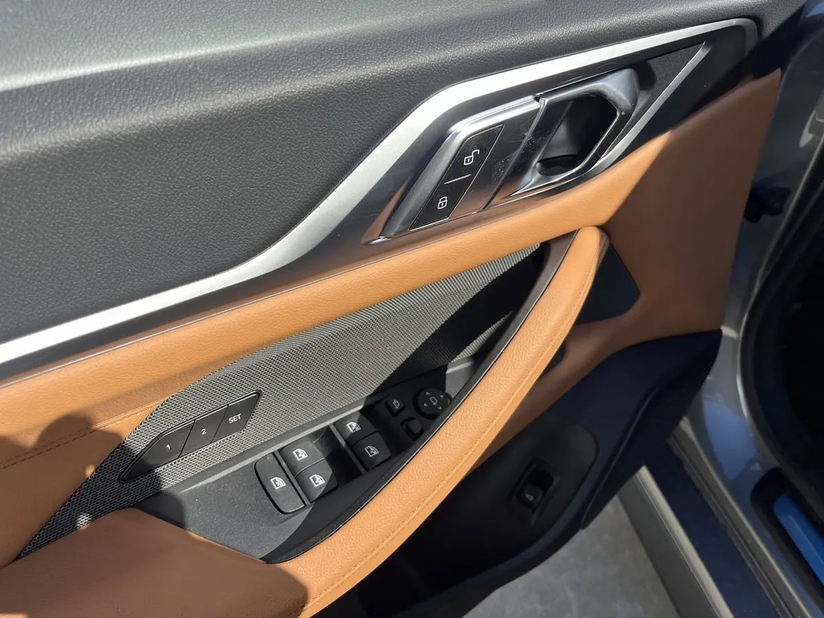 2026 BMW i4 eDrive40 thumbnail 18