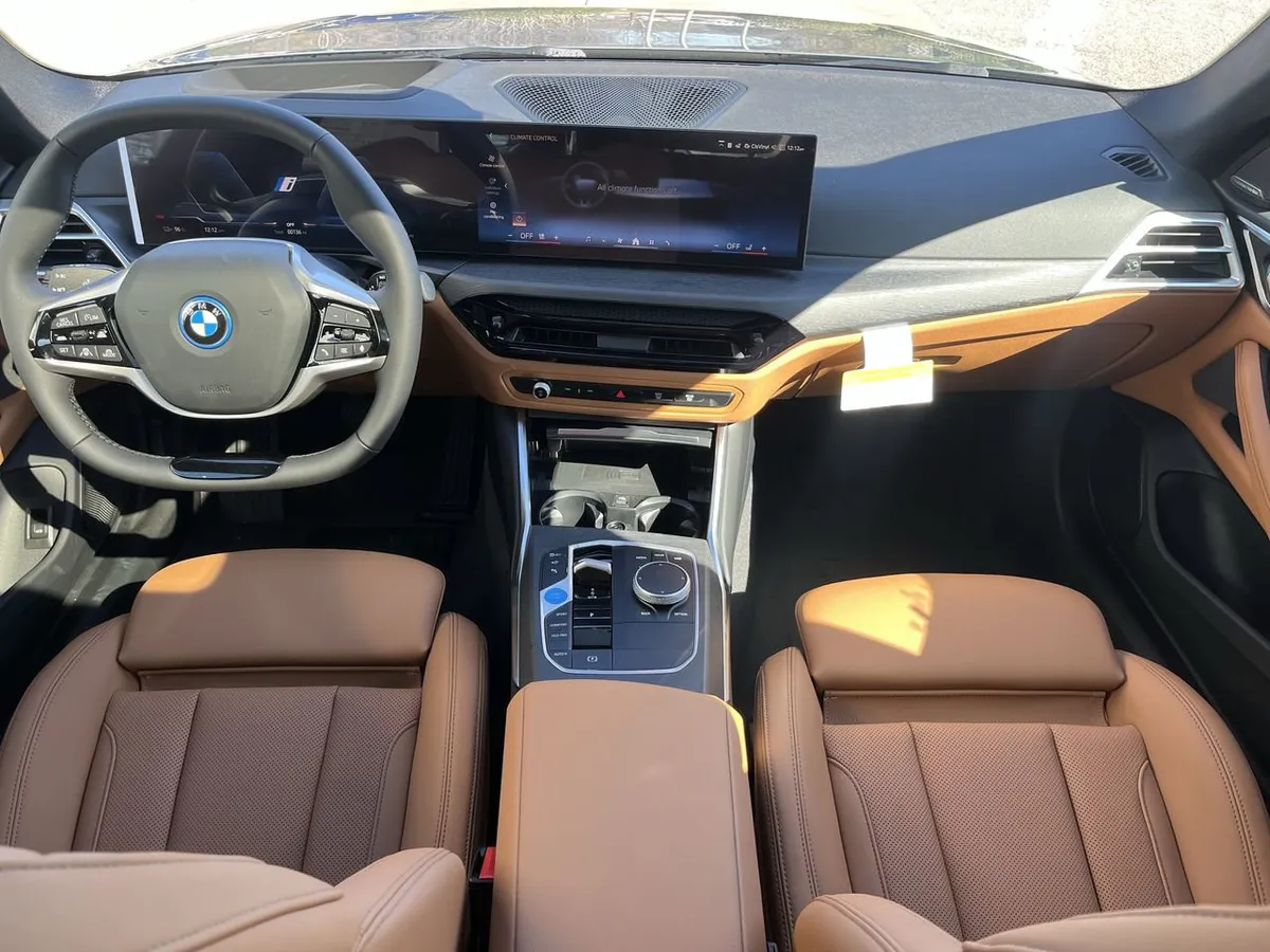 2026 BMW i4 eDrive40 thumbnail 27