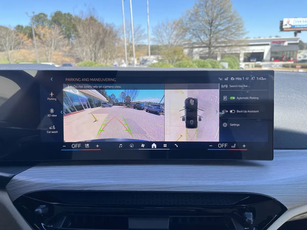 2026 BMW i4 eDrive40 thumbnail 23