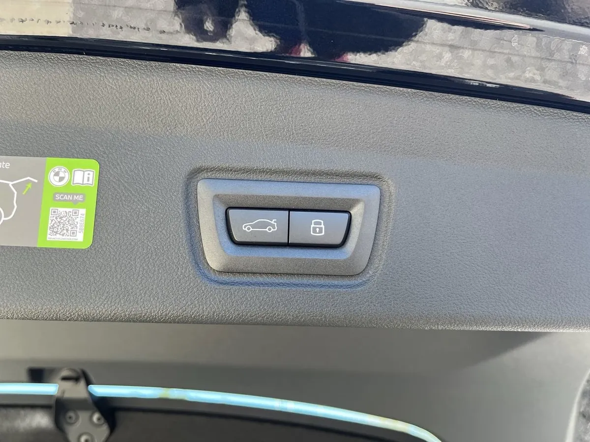 2026 BMW i4 eDrive40 thumbnail 33
