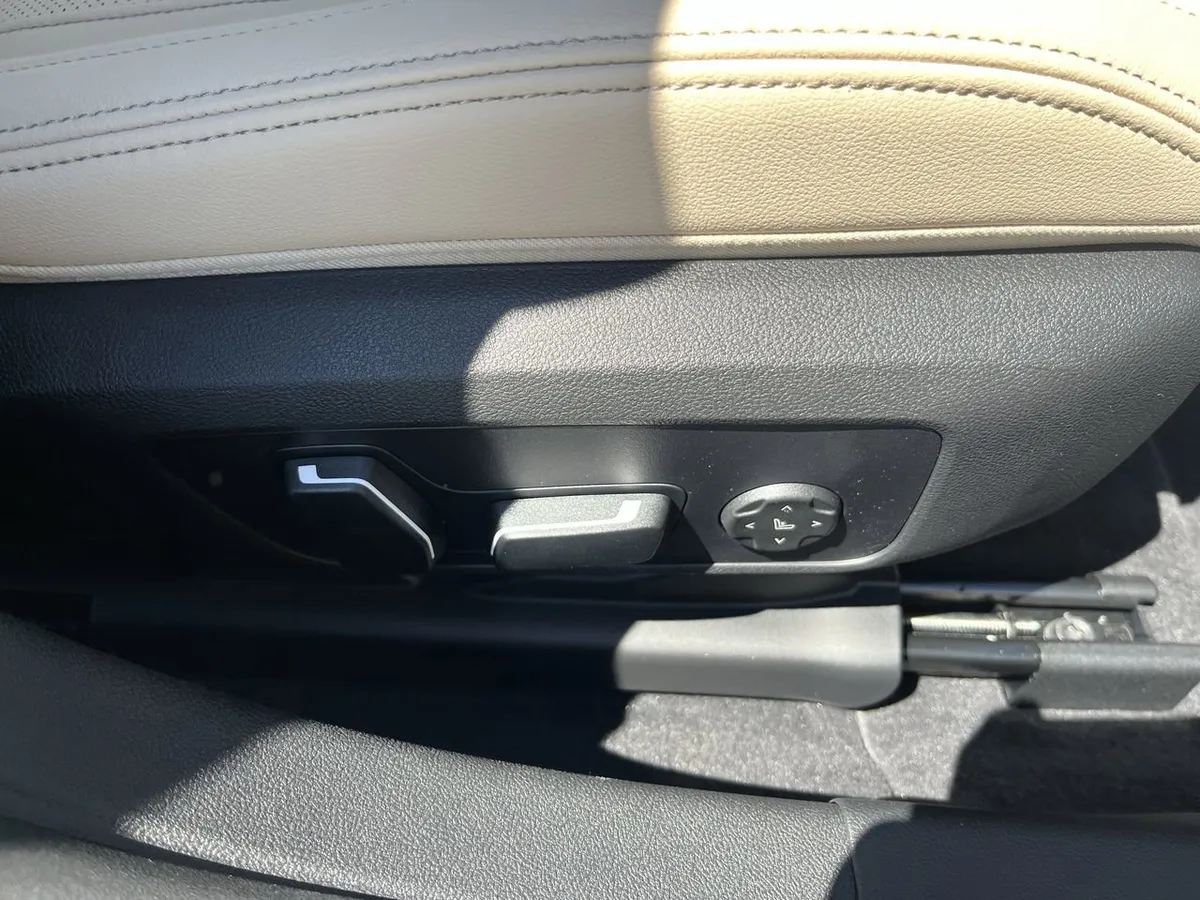 2026 BMW i4 eDrive40 thumbnail 36