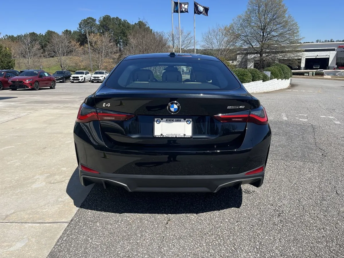 2026 BMW i4 eDrive40 thumbnail 7