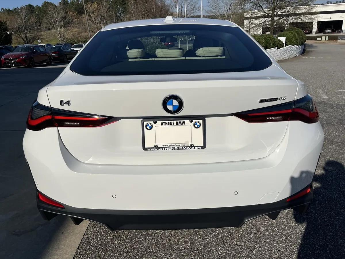 2026 BMW i4 eDrive40 thumbnail 12