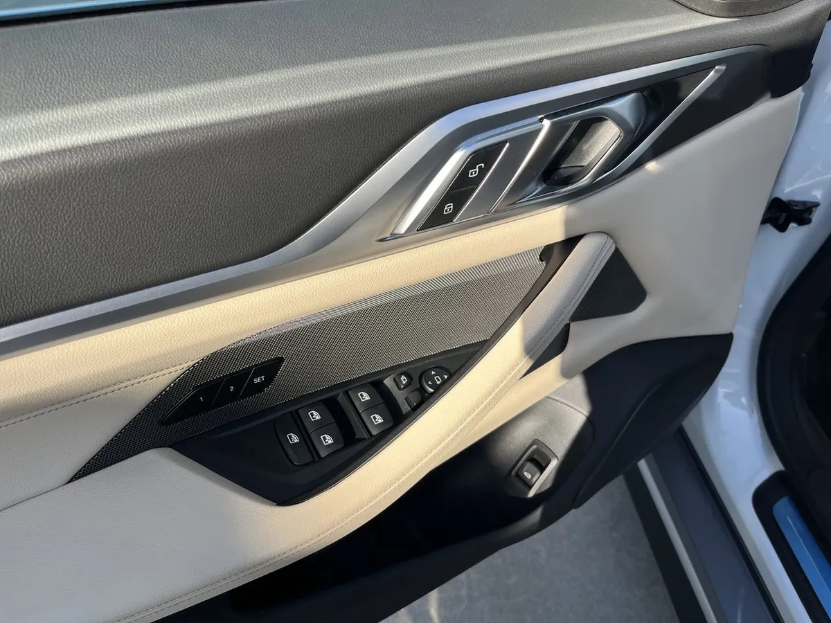 2026 BMW i4 eDrive40 thumbnail 16