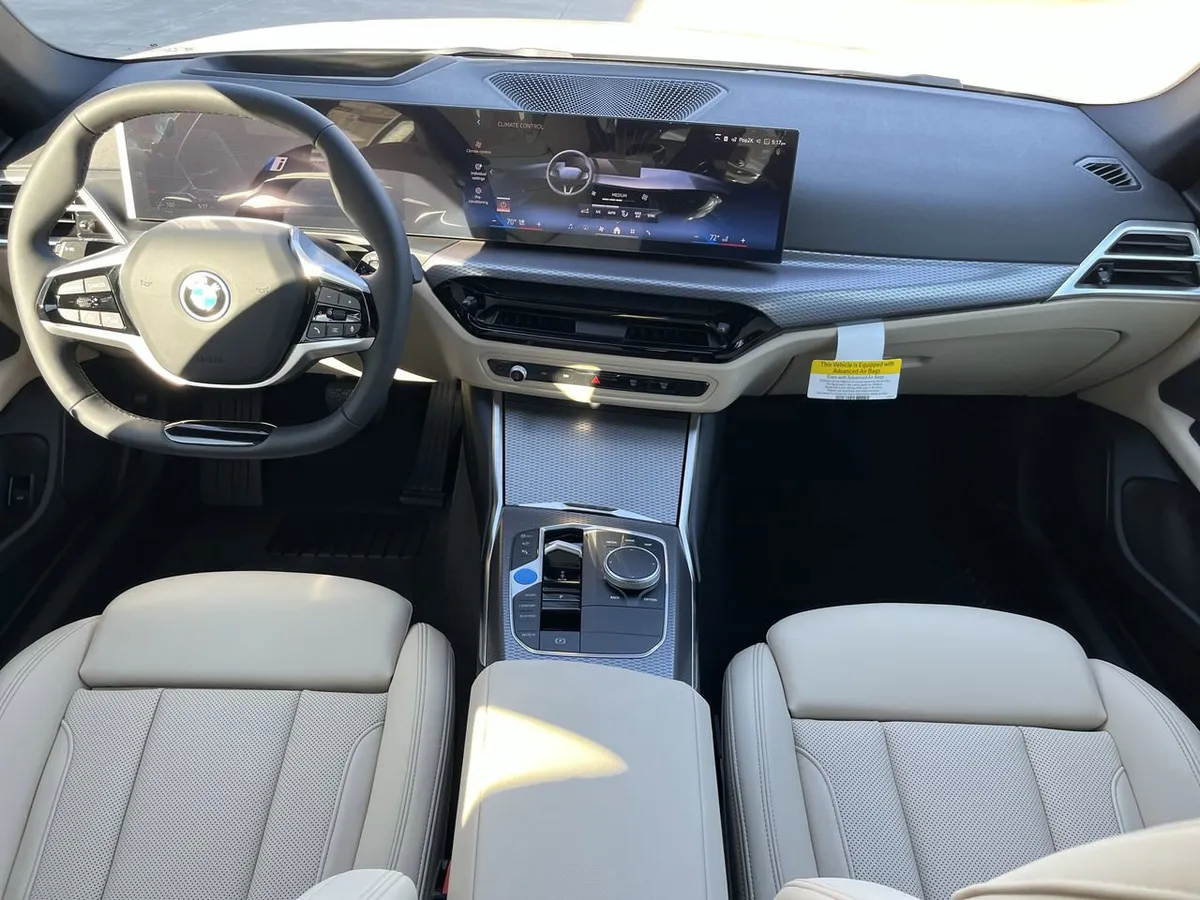 2026 BMW i4 eDrive40 thumbnail 26