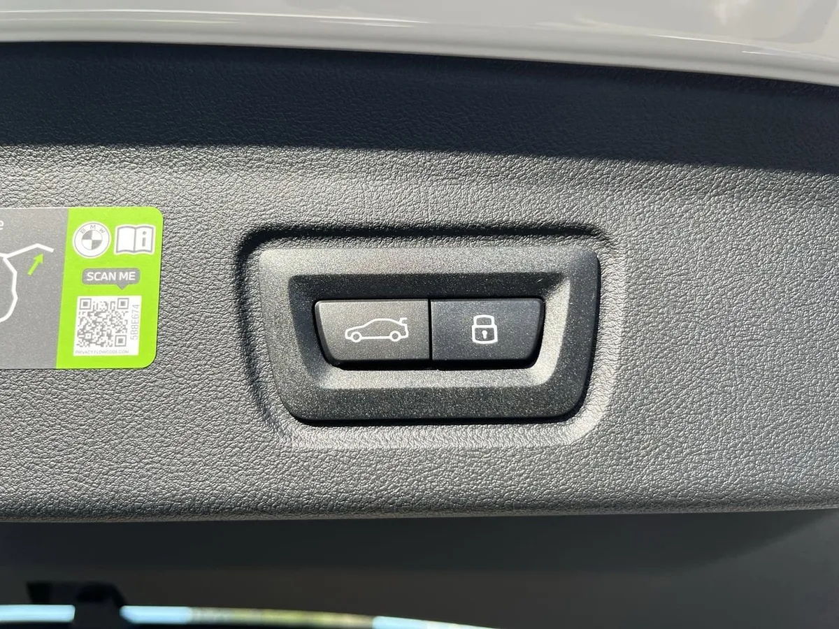 2026 BMW i4 eDrive40 thumbnail 32