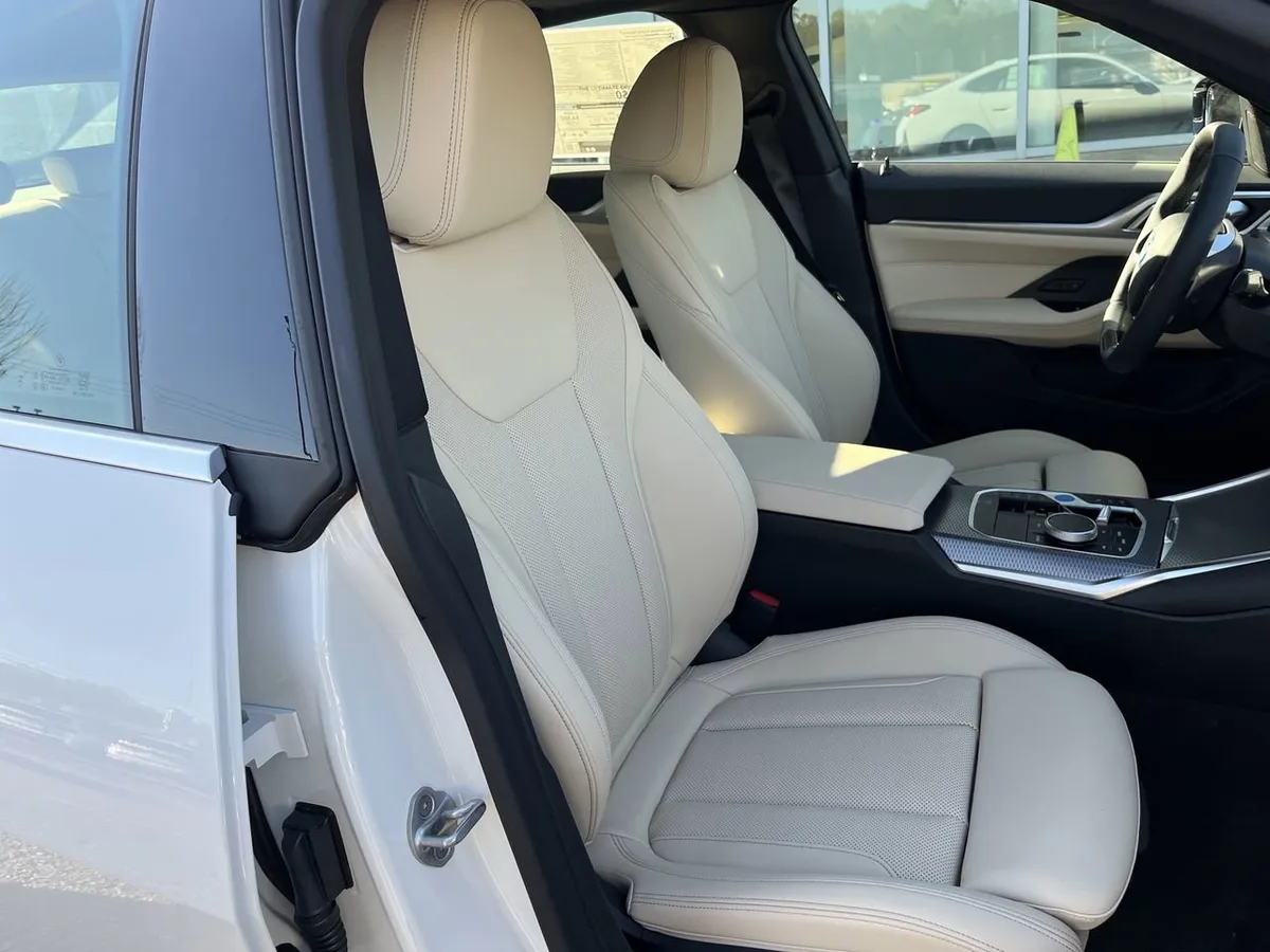 2026 BMW i4 eDrive40 thumbnail 34