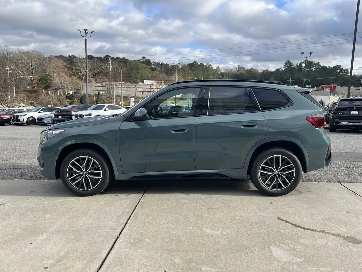 2026 BMW X1 xDrive28i thumbnail 5