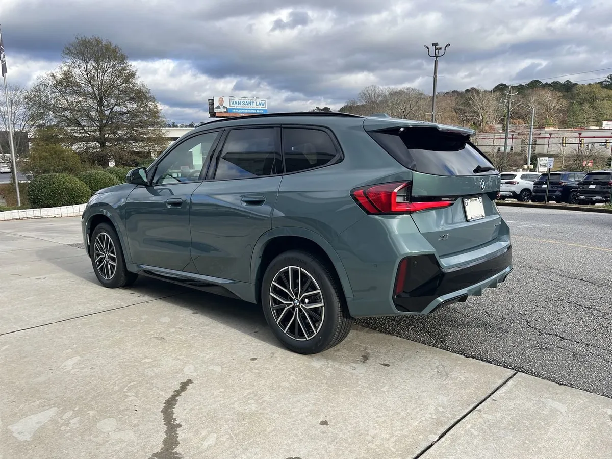 2026 BMW X1 xDrive28i thumbnail 6