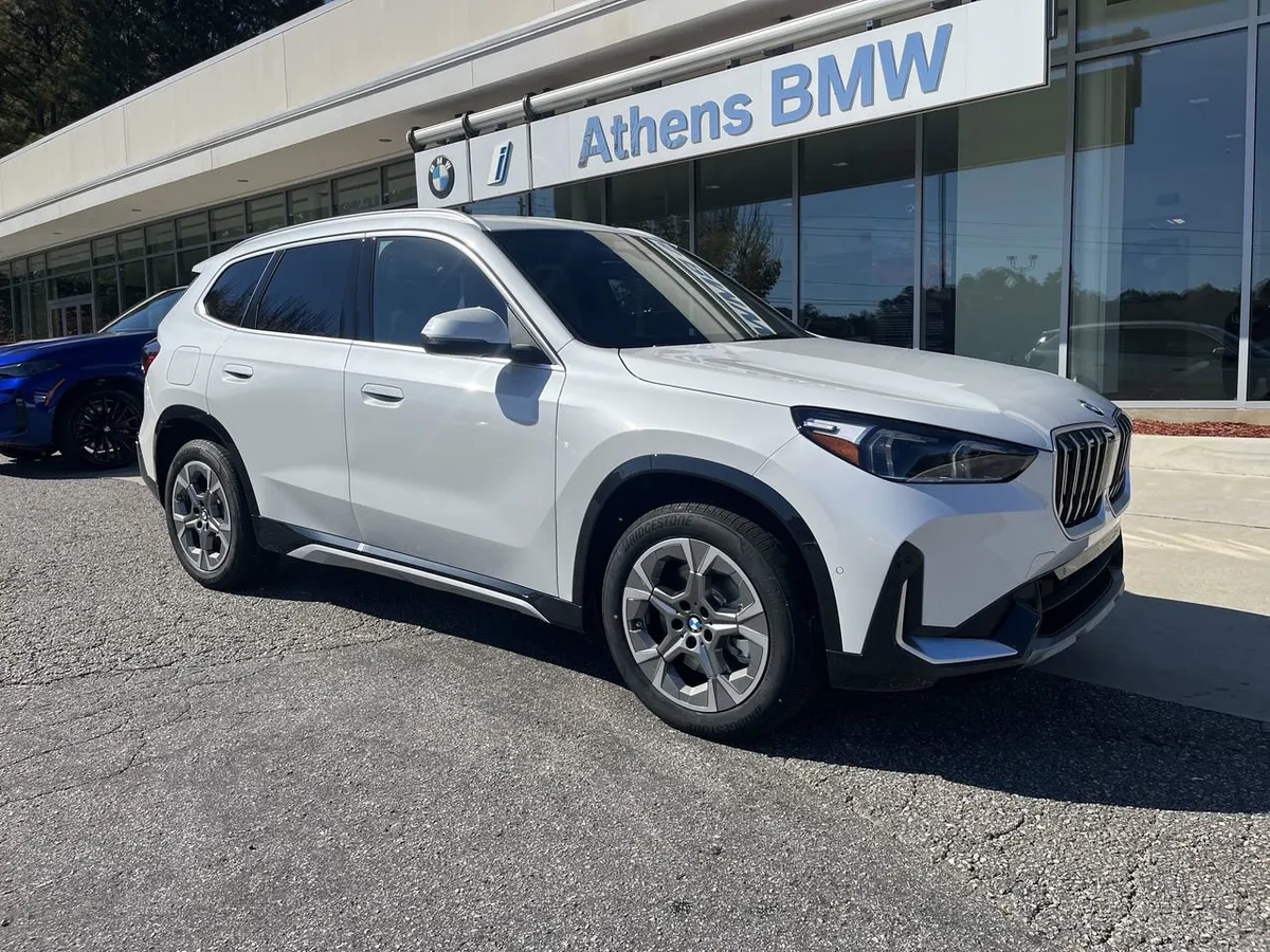 2026 BMW X1 xDrive28i thumbnail 2