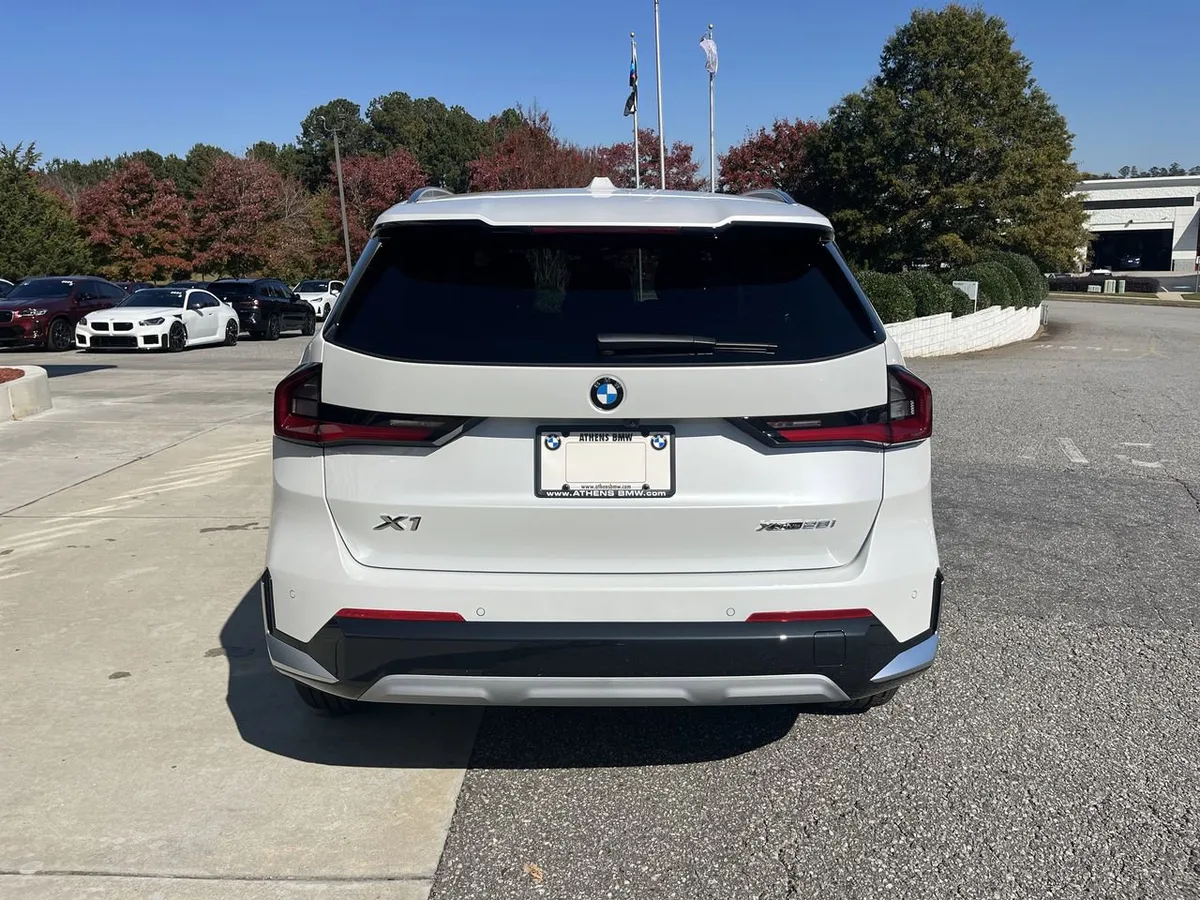2026 BMW X1 xDrive28i thumbnail 7