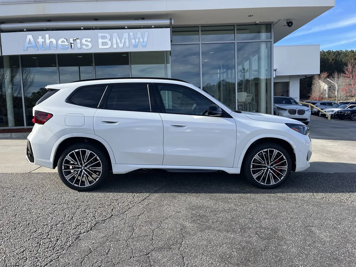 2026 BMW X1 xDrive28i thumbnail 9