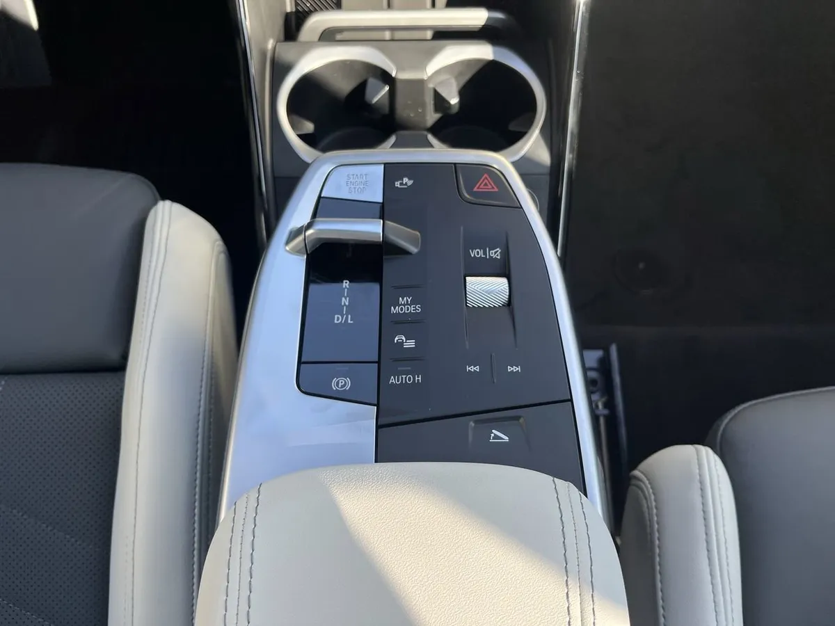 2026 BMW X1 xDrive28i thumbnail 25