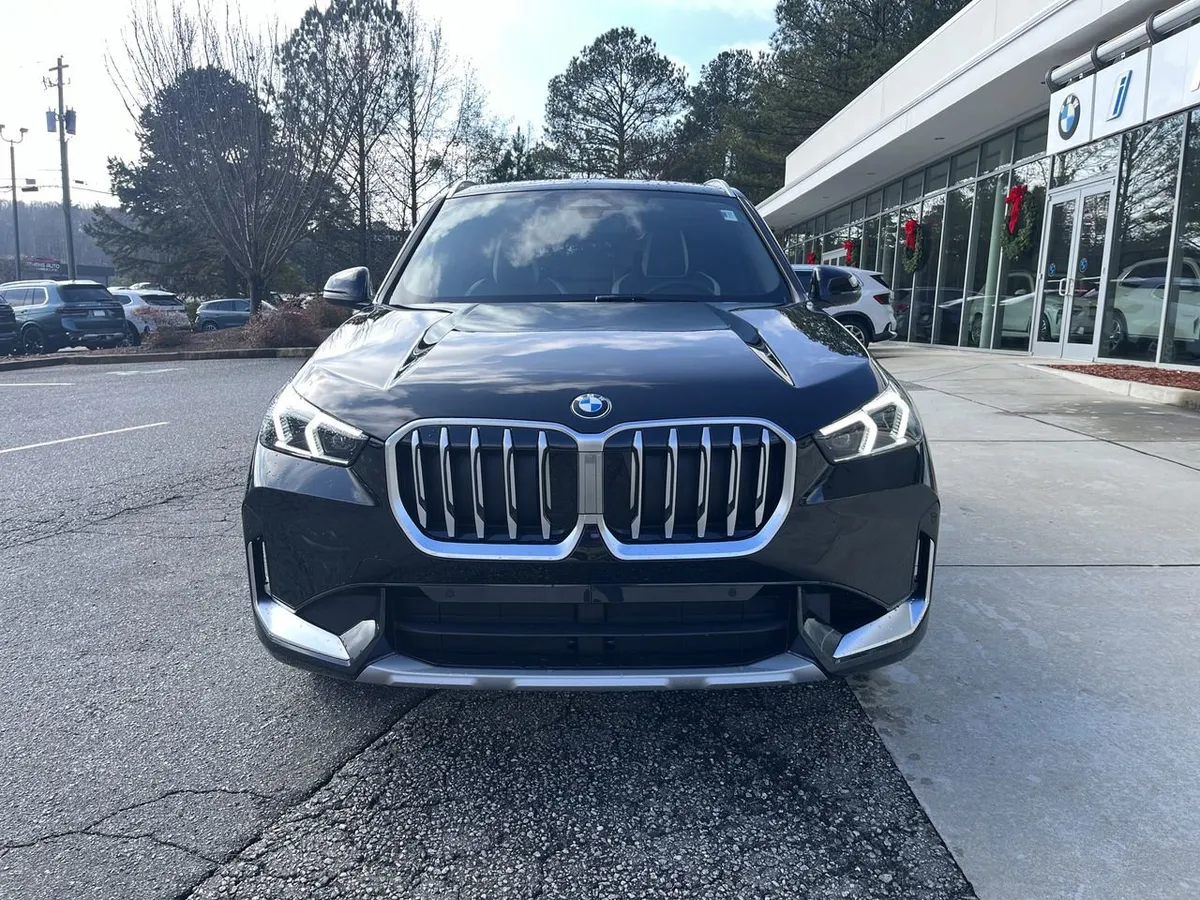 2026 BMW X1 xDrive28i thumbnail 3
