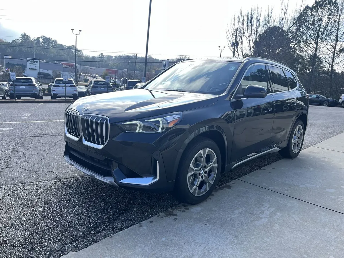 2026 BMW X1 xDrive28i thumbnail 4