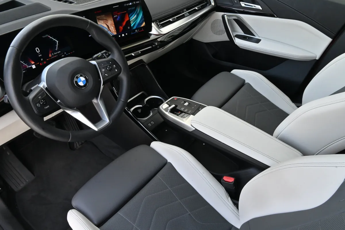 2026 BMW X1 xDrive28i thumbnail 13