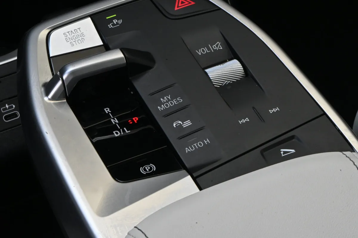 2026 BMW X1 xDrive28i thumbnail 21