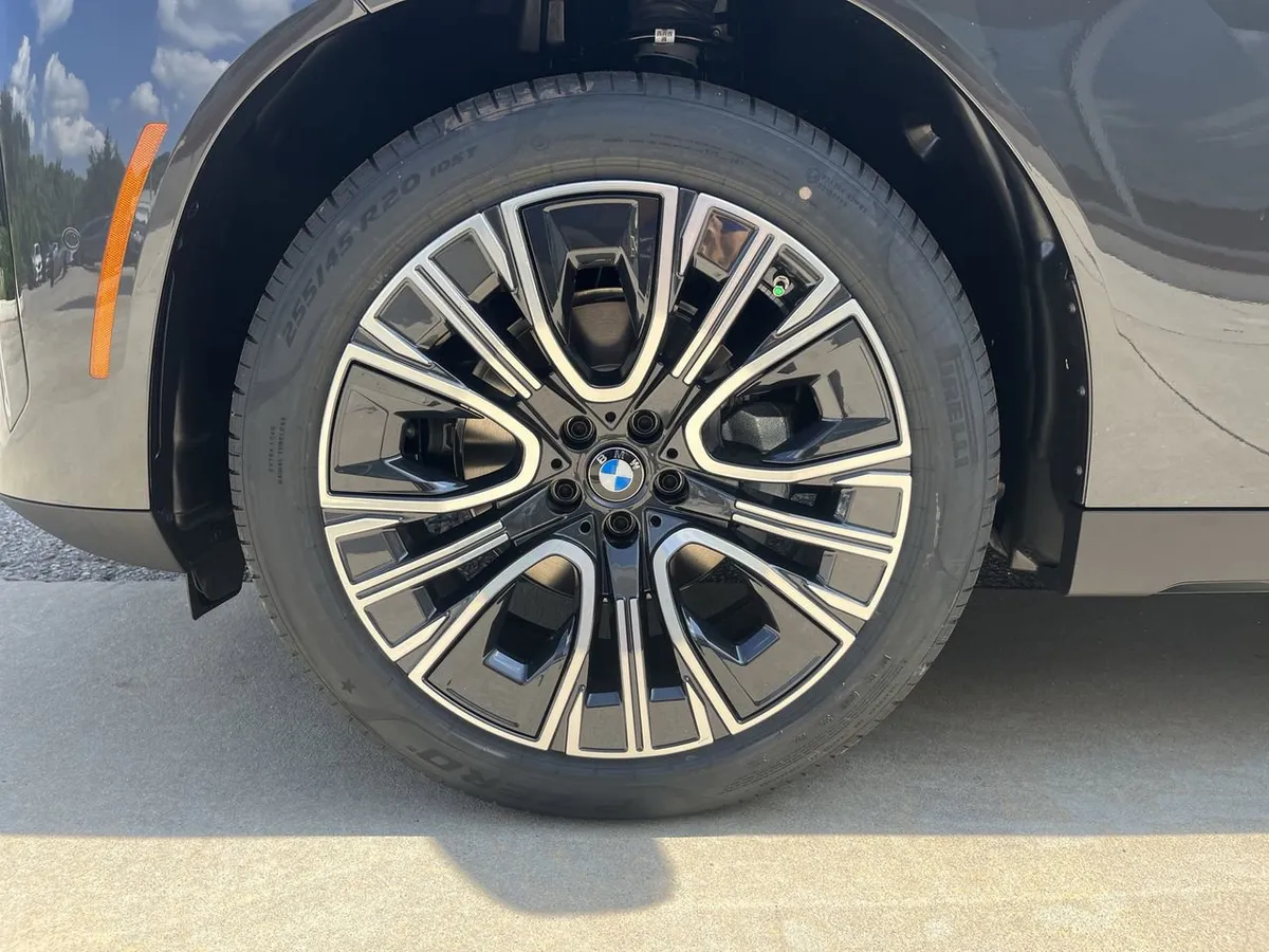 2026 BMW X3 30 xDrive thumbnail 13