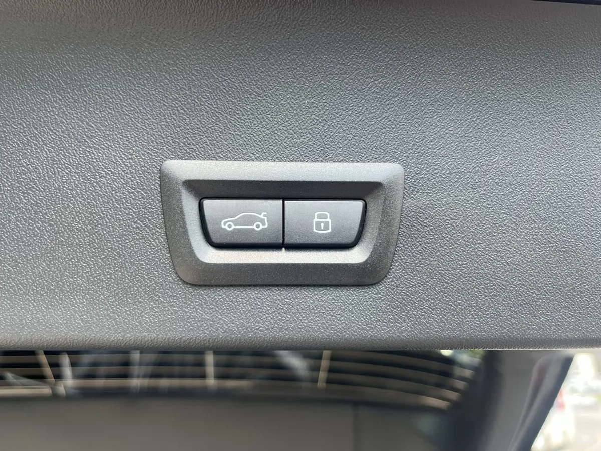 2026 BMW X3 30 xDrive thumbnail 32