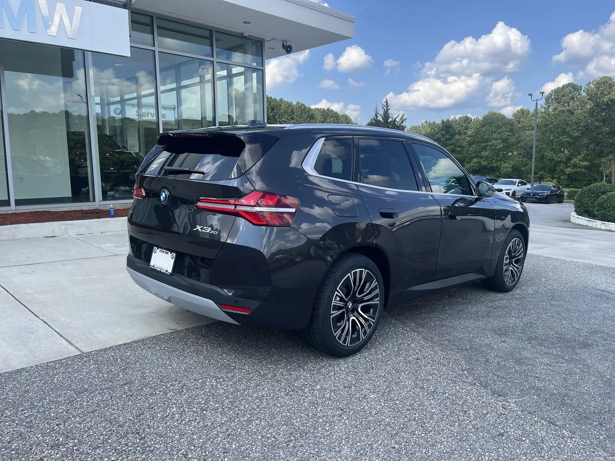 2026 BMW X3 30 xDrive thumbnail 8
