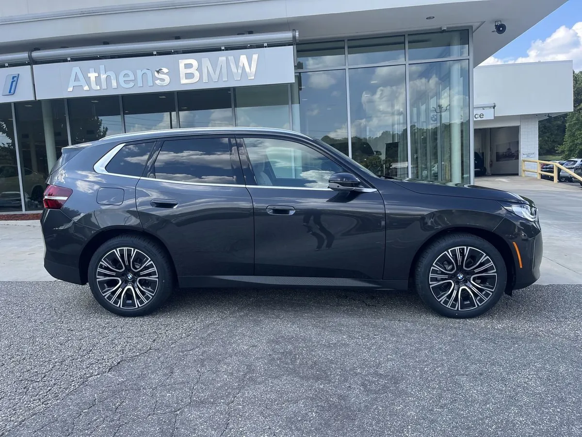 2026 BMW X3 30 xDrive thumbnail 9
