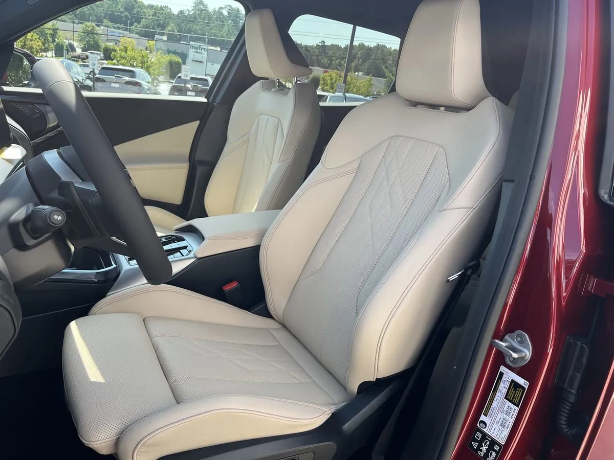 2026 BMW X3 30 xDrive thumbnail 14