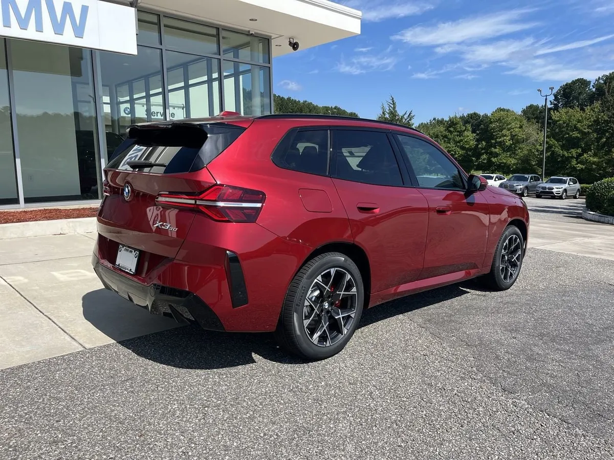 2026 BMW X3 30 xDrive thumbnail 8