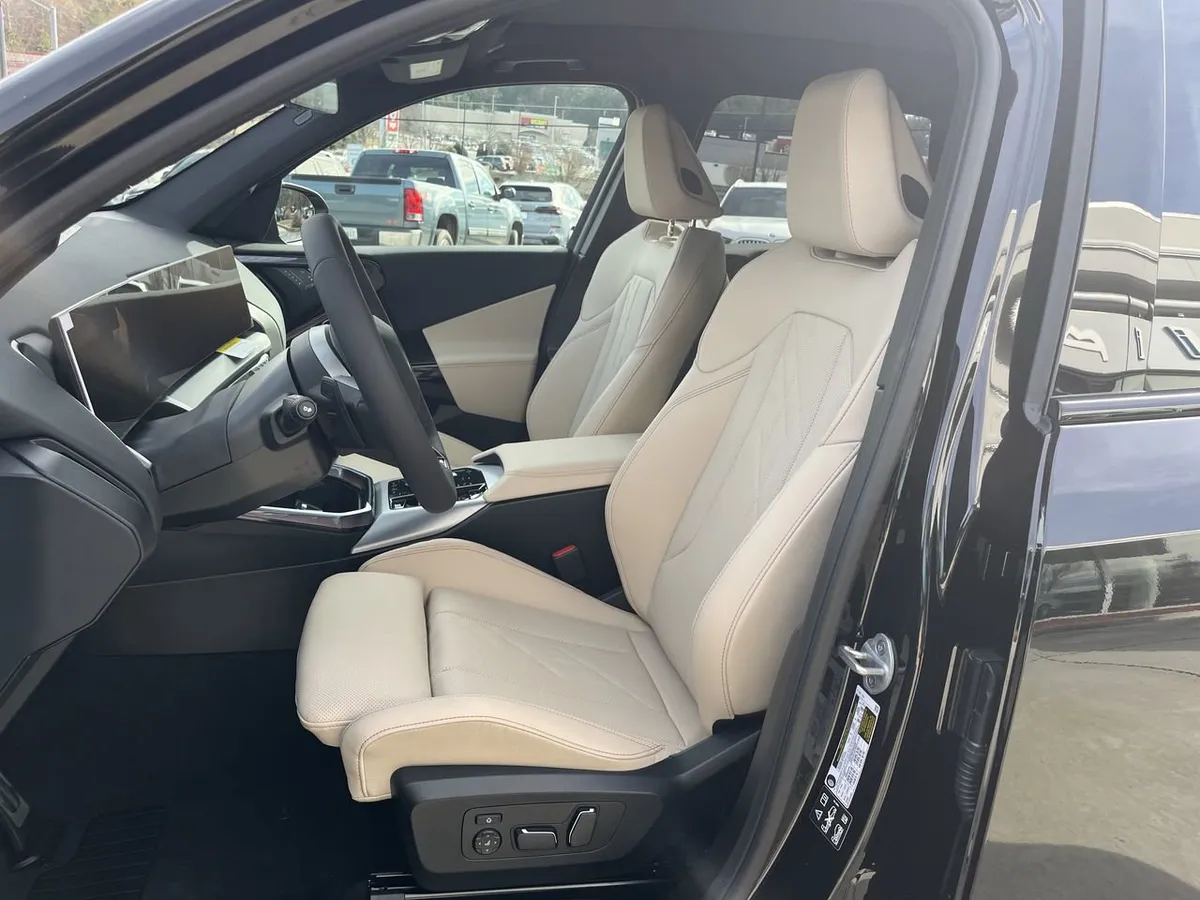 2026 BMW X3 30 xDrive thumbnail 14