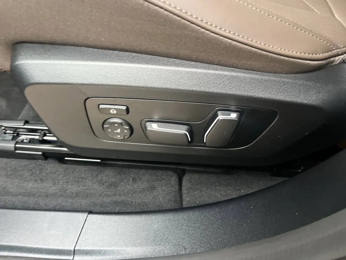 2026 BMW X3 30 xDrive thumbnail 15